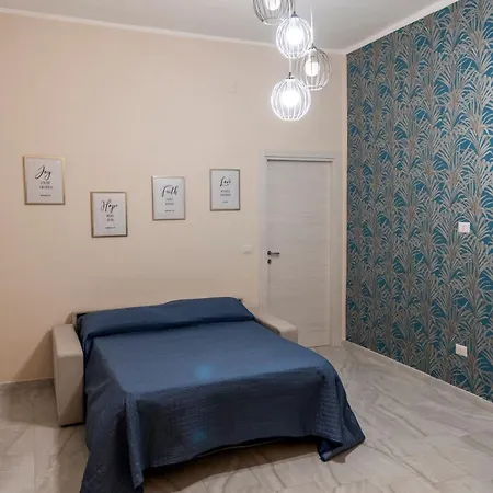 아파트 Charm House